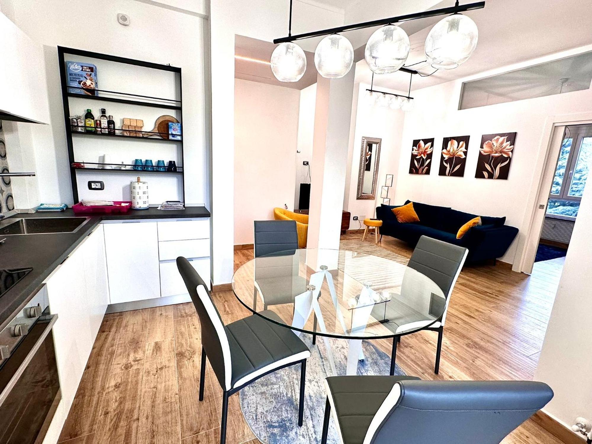 Lombardo'S Family - Free Private Parking 700M From The Station! Apartment La Spezia Exterior photo