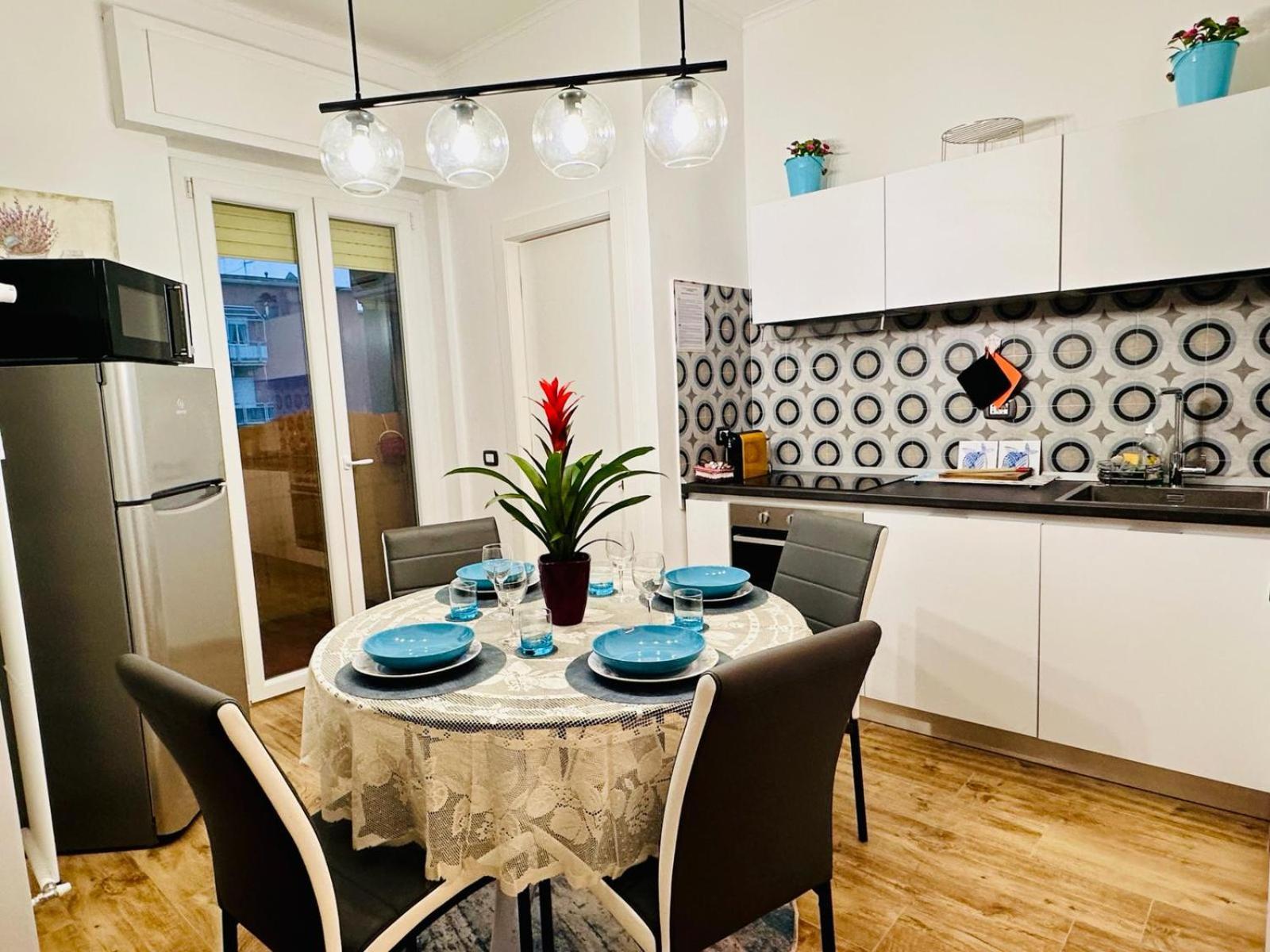 Lombardo'S Family - Free Private Parking 700M From The Station! Apartment La Spezia Exterior photo
